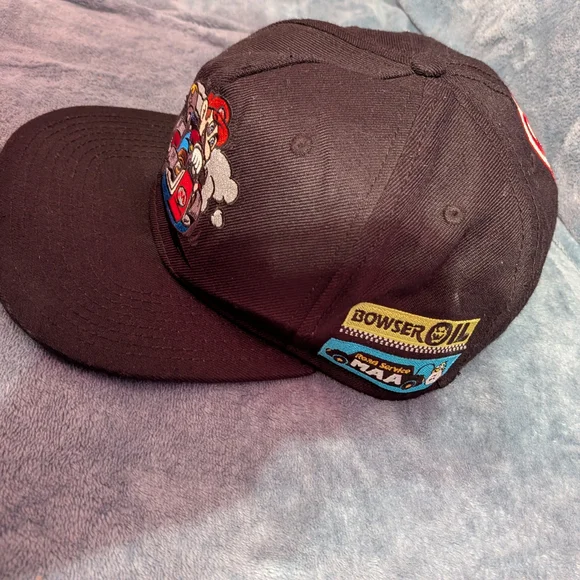 ✨ Super Mario Racing Snapback Hat ✨ - Picture 3 of 5